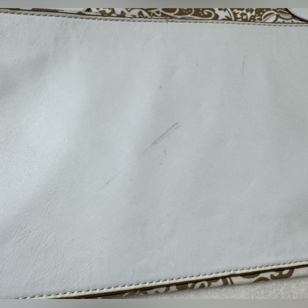 Express White & Light Brown Paisley Fabric Oversized Satchel Bag. Express clasp - Picture 15 of 15